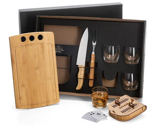 Kit Churrasco, Whisky E Truco - 8 Ps - C/ Jogo De Baralho KT-90076